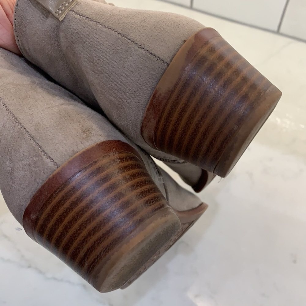{Sam & Libby}Sz 7.5 Beige Faux Suede Booties - Picture 9 of 11